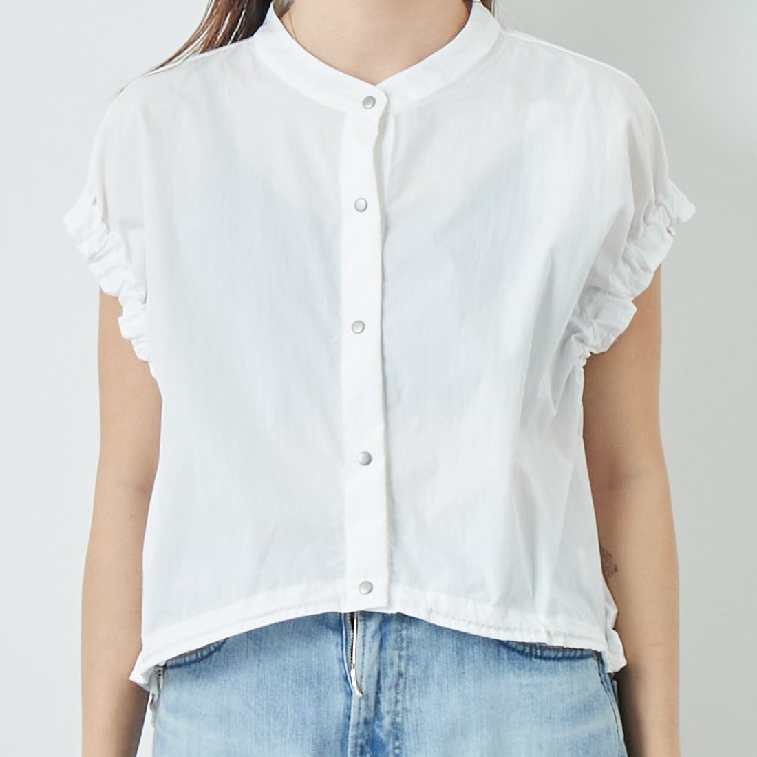 DIGNITE COLLIER [ディニテコリエ] ショートスナップブラウス [80255250] 031 ｵﾌﾎﾜｲﾄ &&モデル身長：167cm 着用サイズ：F&&