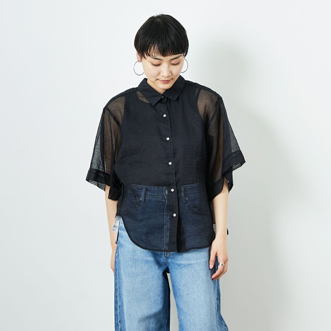 Munich [ミューニック] シャーリングネックシャツ [MN251T53] 009 BLK &&モデル身長：160cm 着用サイズ：ONE SIZE&&