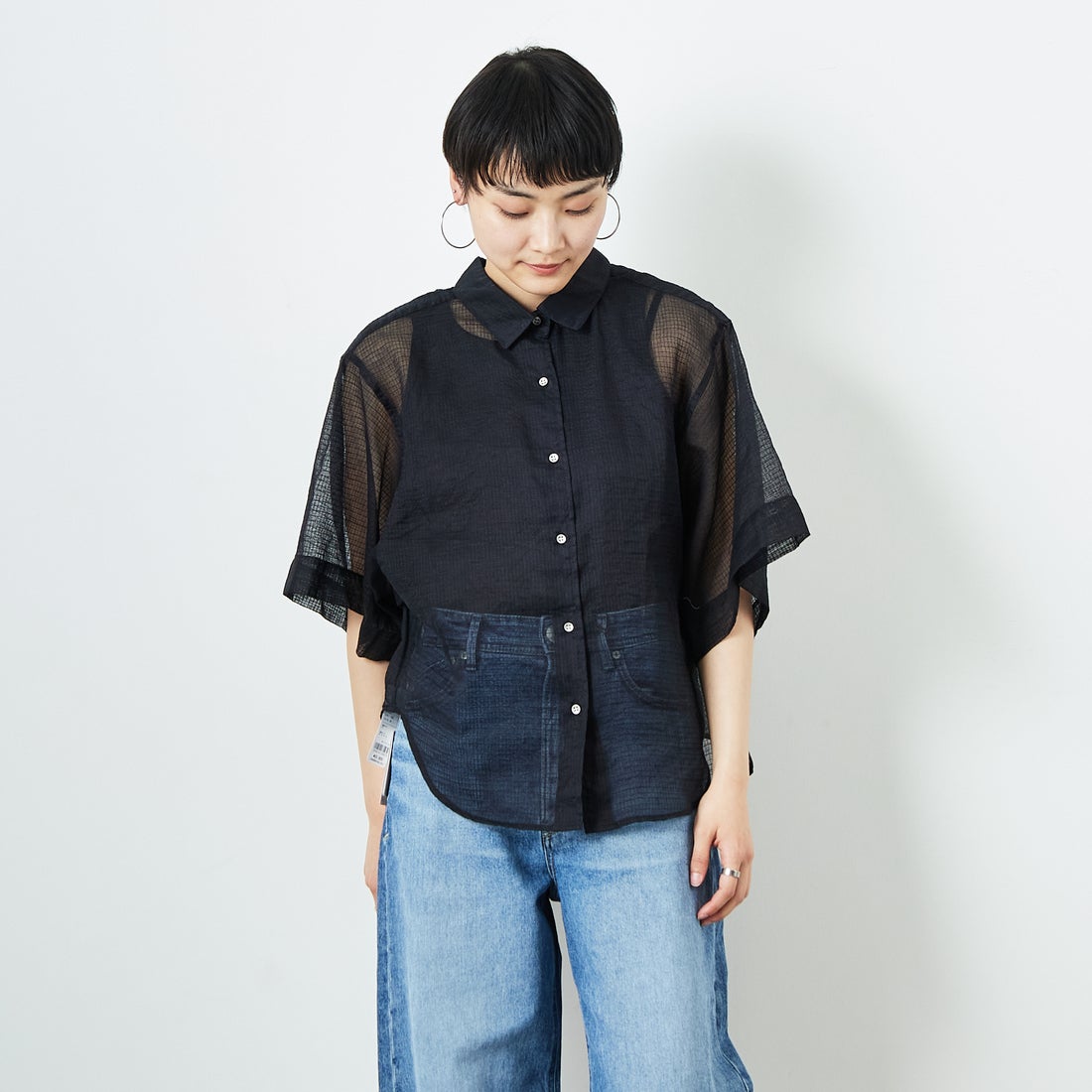 Munich [ミューニック] シャーリングネックシャツ [MN251T53] 009 BLK &&モデル身長：160cm 着用サイズ：ONE SIZE&&