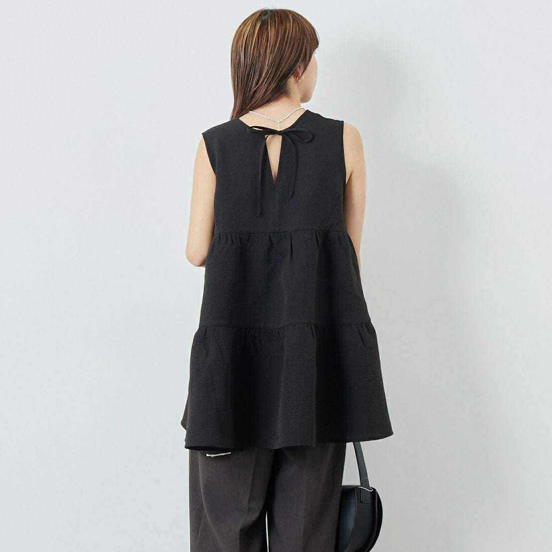 TORRAZZO DONNA [トラッゾドンナ] 2WAYティアードチュニック [6251-327] 19 BLACK &&モデル身長：167cm 着用サイズ：F&&