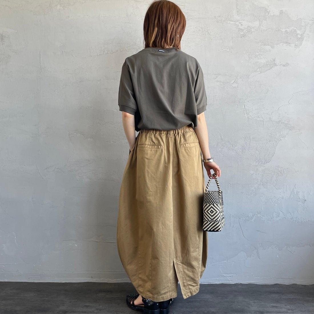 HARVESTY [ハーベスティ] チノサーカススカート [A22503] 34 KHAKI B &&モデル身長：158cm 着用サイズ：1&&