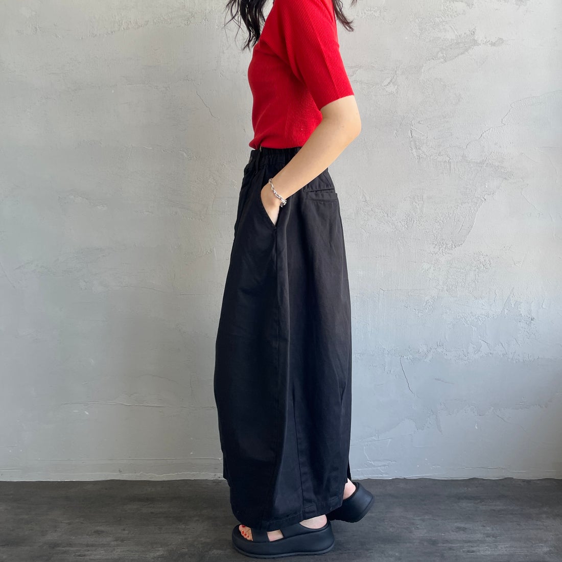 HARVESTY [ハーベスティ] チノサーカススカート [A22503] 19 BLACK &&モデル身長：160cm 着用サイズ：1&&