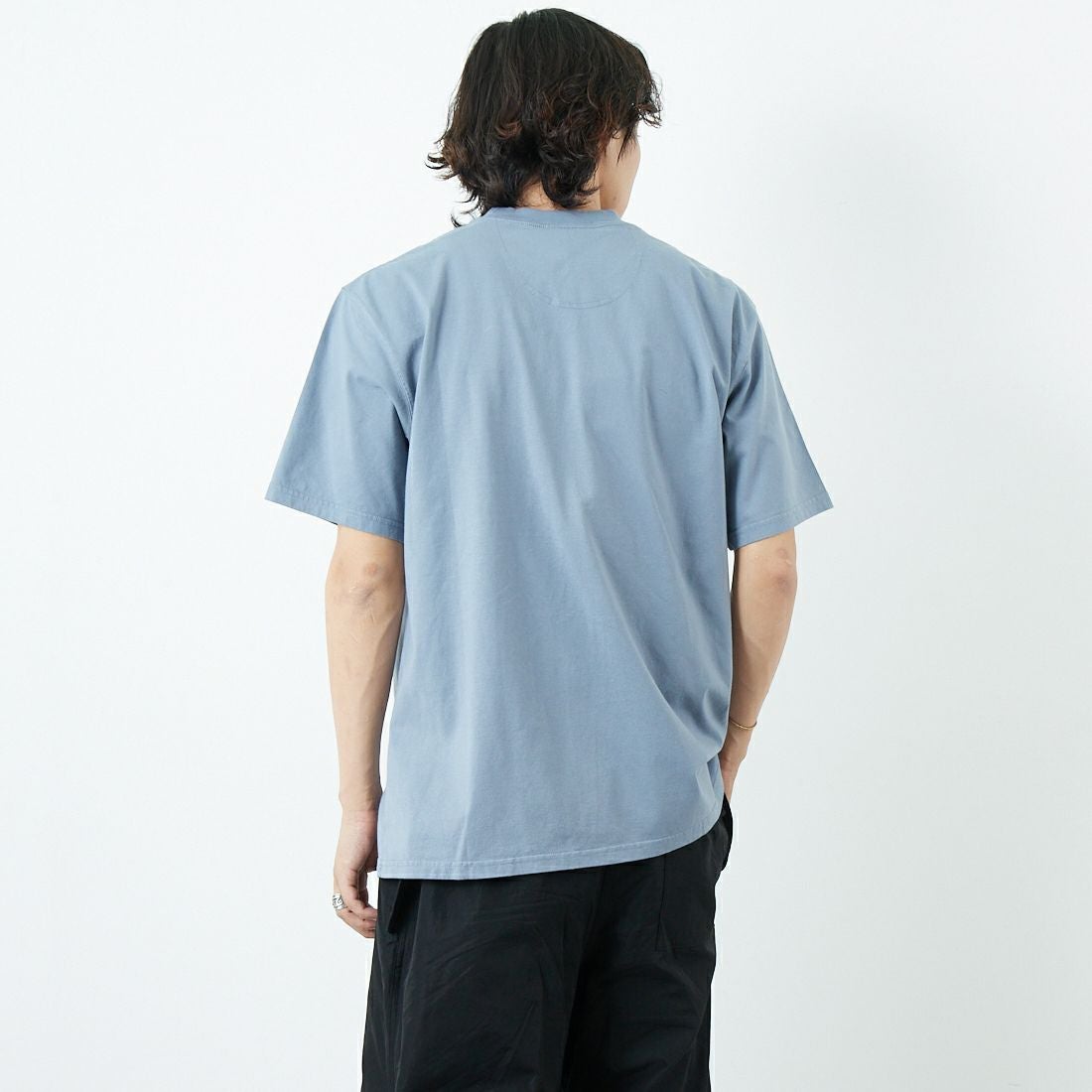 Barbour [バブアー] ウォルトンエンブロイダード オーバーサイズTシャツ [MTS1405] WASHED BLU &&モデル身長：179cm 着用サイズ：40&&