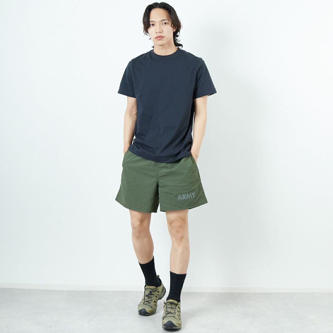 Less By SHELTECH [レス バイ シェルテック] レギュラーシルエットTシャツ [SHL25SS001] BLACK &&モデル身長：179cm 着用サイズ：M&&