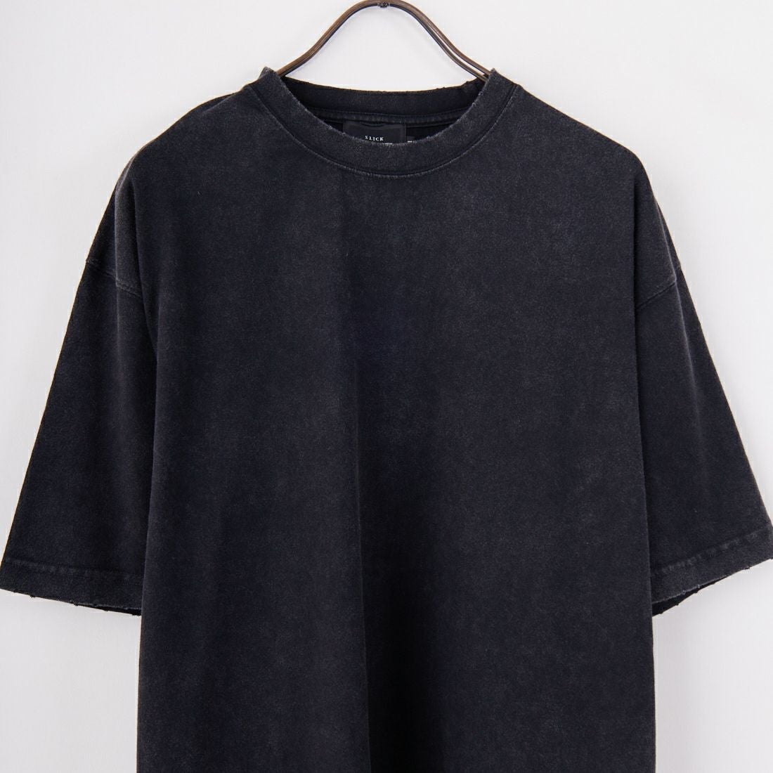 SLICK [スリック] ピグメントダイダメージTシャツ [5230116] 700 BLACK