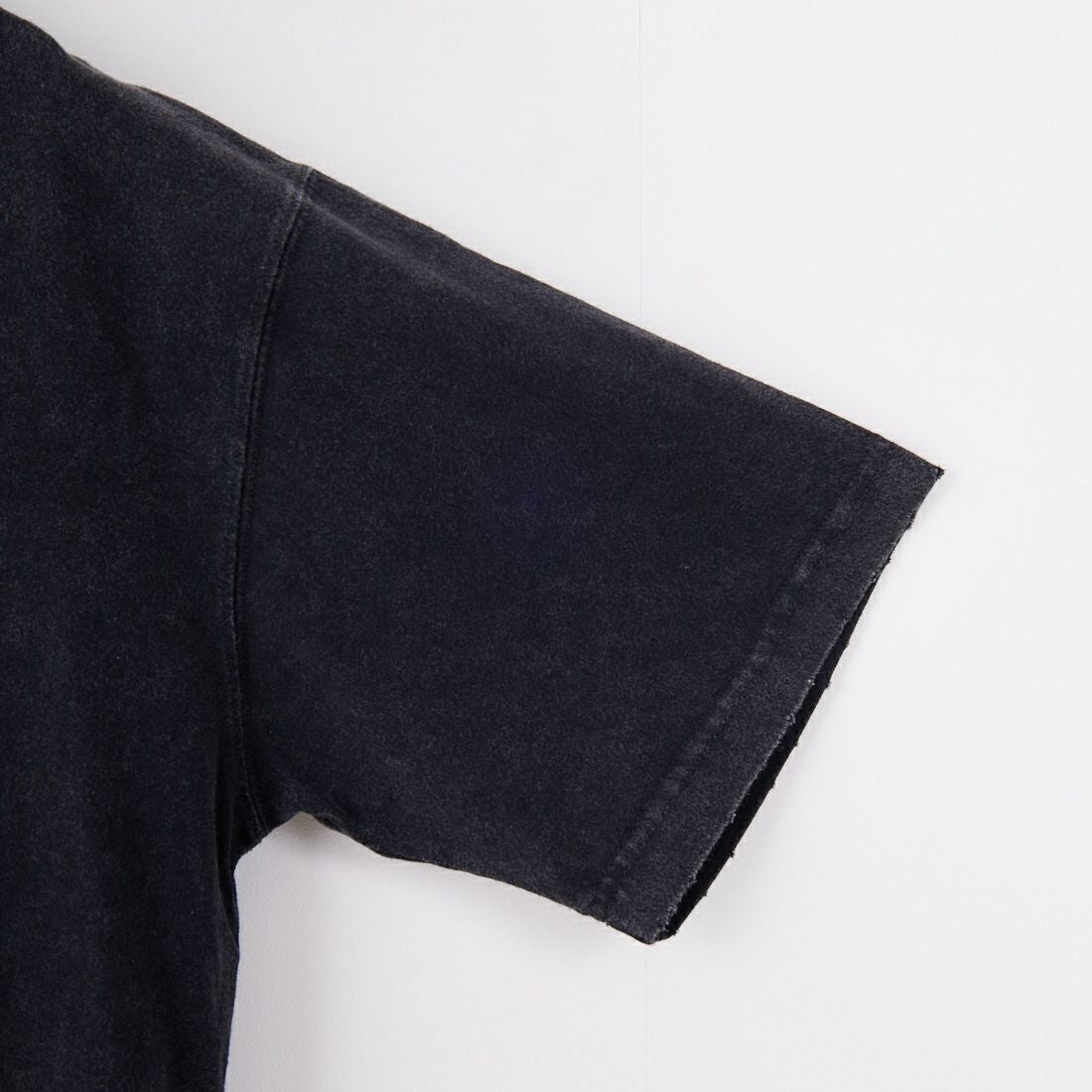 SLICK [スリック] ピグメントダイダメージTシャツ [5230116] 700 BLACK