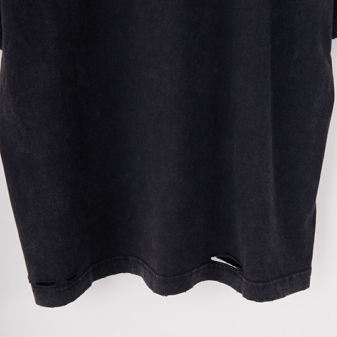 SLICK [スリック] ピグメントダイダメージTシャツ [5230116] 700 BLACK