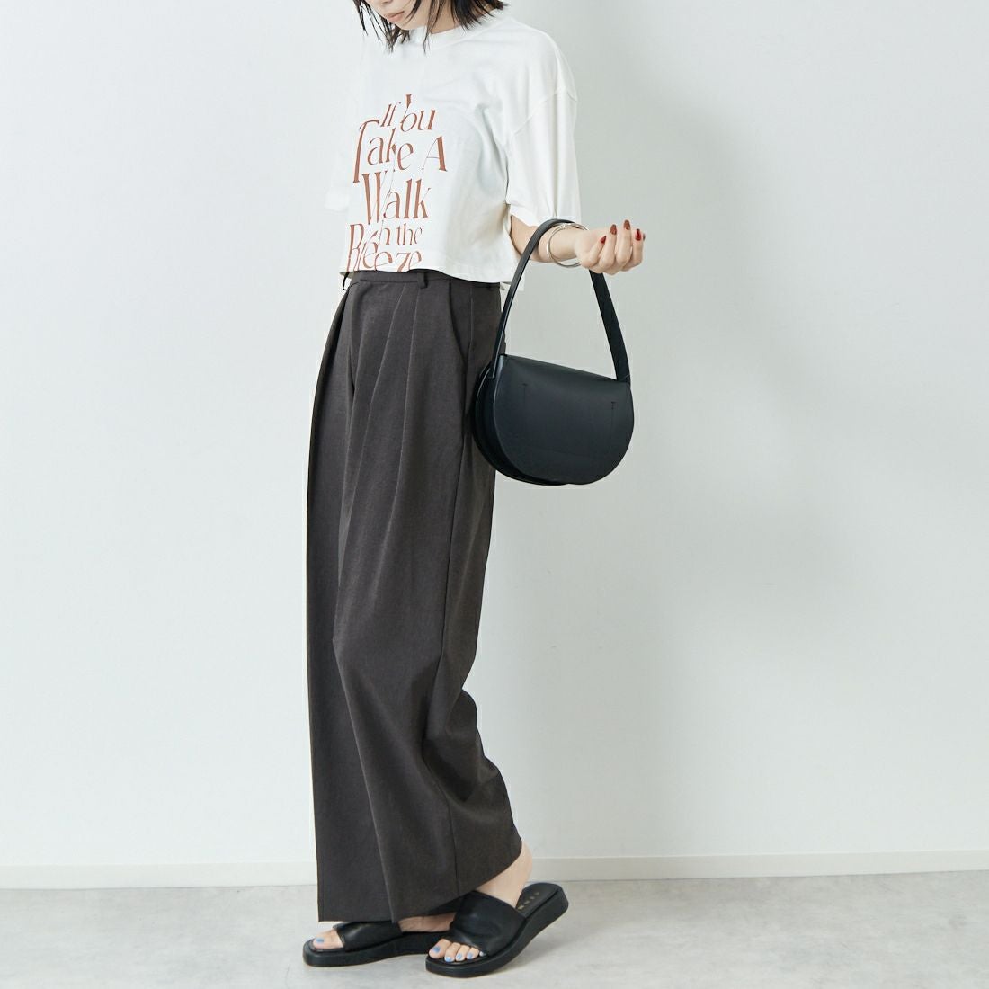 SCREEN STARS [スクリーンスターズ] 別注 リメイクプリントTシャツ [2522-RMPTIN-JF] OFF WHITE &&モデル身長：167cm 着用サイズ：F&&