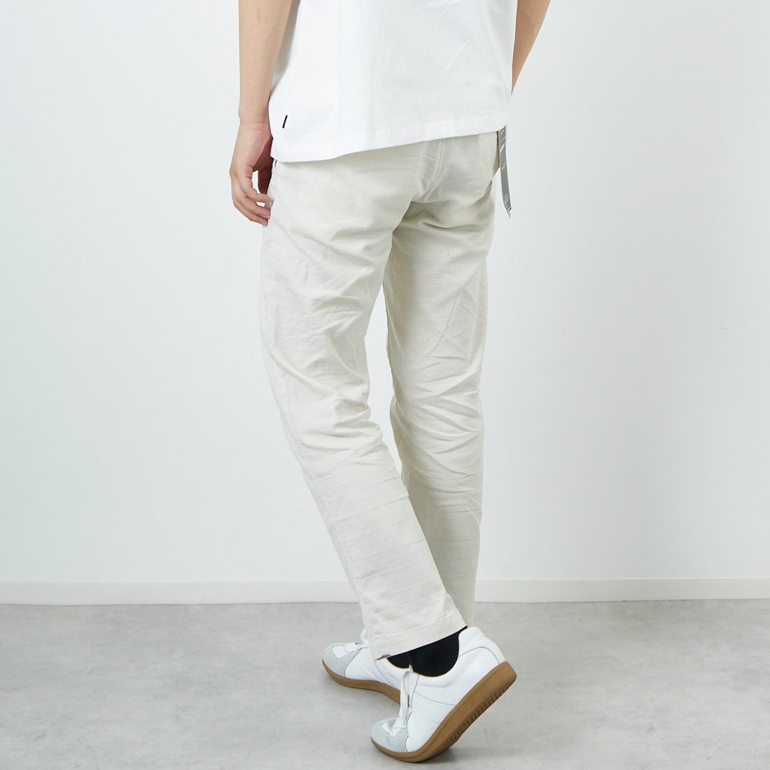 Betty Smith [ベティスミス] バニランストレッチイージートラウザー [BAM-521] 68 IVORY &&モデル身長：179cm 着用サイズ：L&&