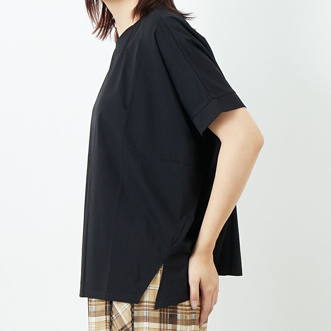 Jf Ready Made [ジェイエフレディメイド] シルケットベアスリットTシャツ [3101103] 801 ﾌﾞﾗｯｸ &&モデル身長：167cm 着用サイズ：F&&