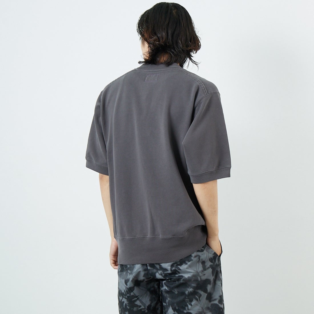 THE NORTH FACE PURPLE LABEL [ザ ノースフェイス パープルレーベル] 11オンスフィールドショートスリーブスウェット [N25SH042] AH AHGRAY &&モデル身長：179cm 着用サイズ：M&&