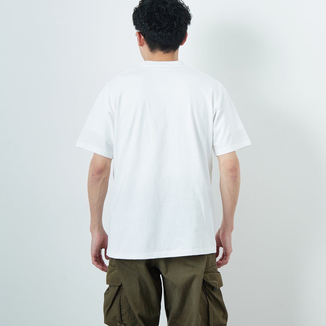FRUIT OF THE LOOM [フルーツ オブ ザ ルーム] × 中津川吾郎(MIN-NANO) 別注2パックTシャツ [81256900-JF] WHT/WHT &&モデル身長：168cm 着用サイズ：M&&
