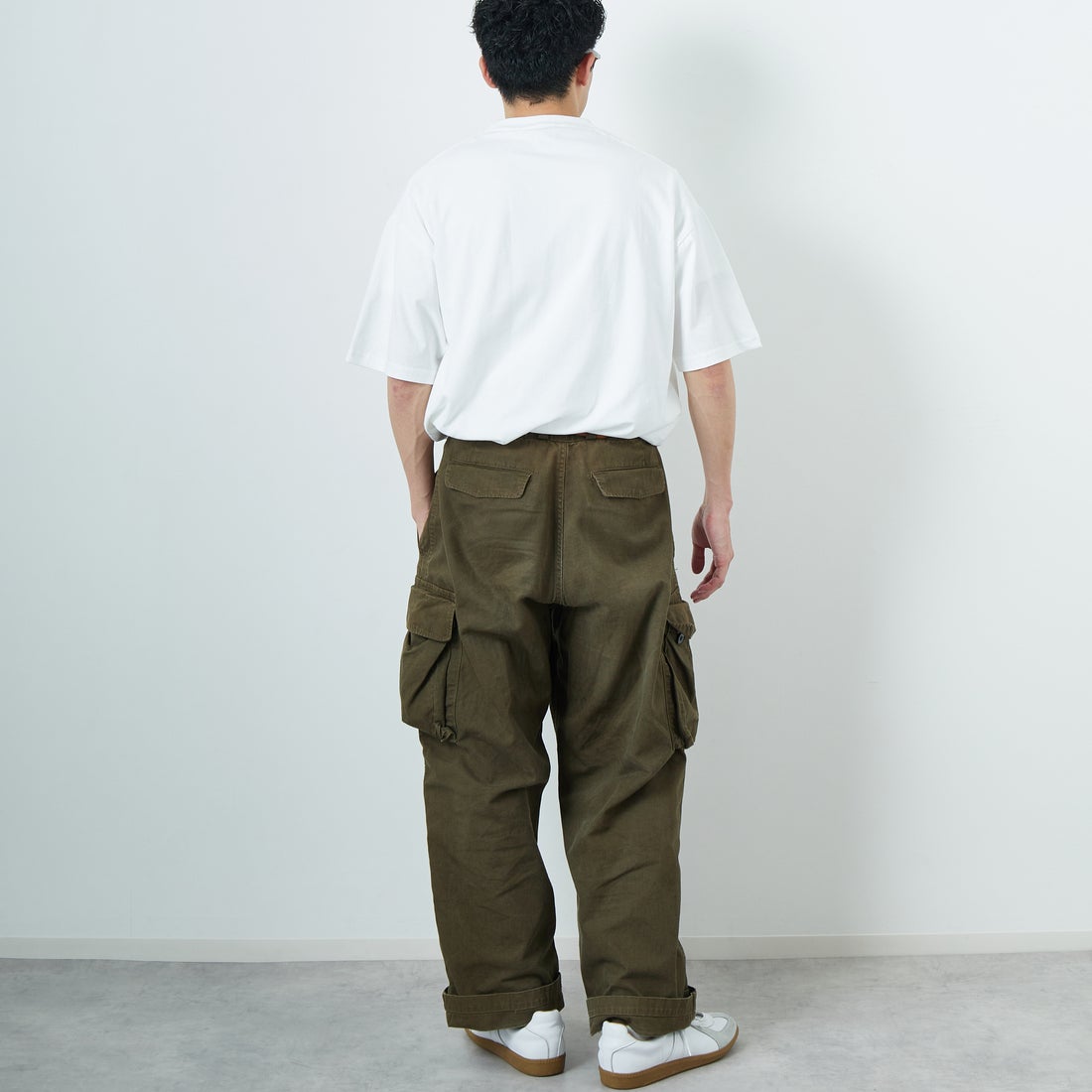 FRUIT OF THE LOOM [フルーツ オブ ザ ルーム] × 中津川吾郎(MIN-NANO) 別注2パックTシャツ [81256900-JF] WHT/WHT &&モデル身長：168cm 着用サイズ：L&&