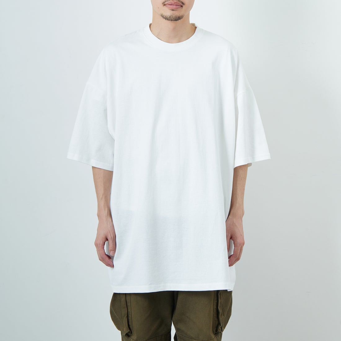 FRUIT OF THE LOOM [フルーツ オブ ザ ルーム] × 中津川吾郎(MIN-NANO) 別注2パックTシャツ [81256900-JF] WHT/WHT &&モデル身長：168cm 着用サイズ：3XL&&