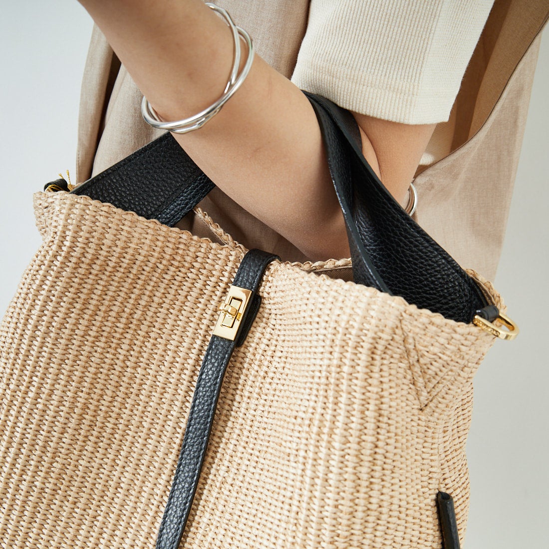 VIOLAd'ORO [ヴィオラドーロ] SANDRO トートバッグ [V-8744] NATURAL