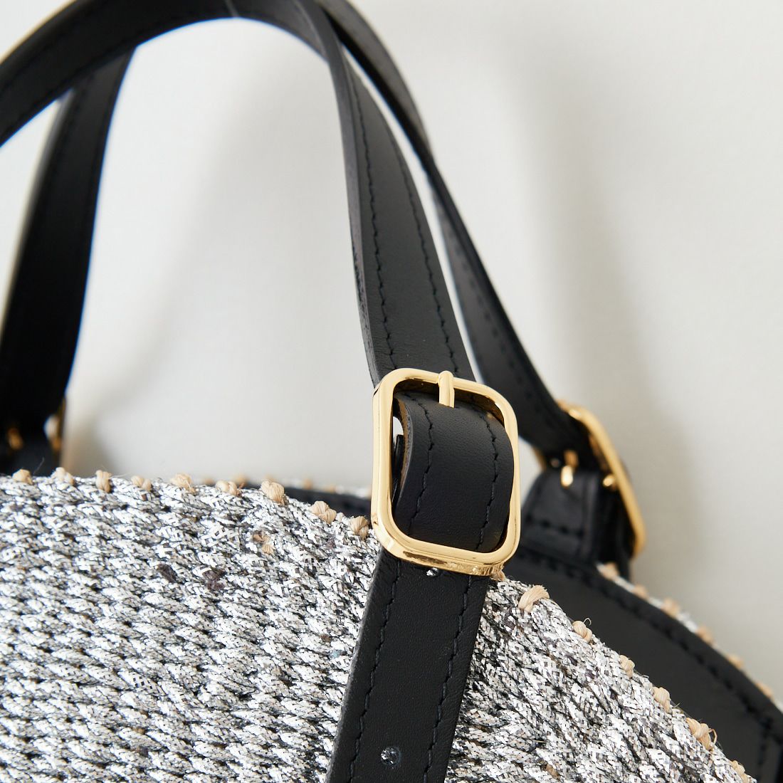 VIOLAd'ORO [ヴィオラドーロ] MIRO メタリックカラーカゴバッグ [V-8896] SILVER