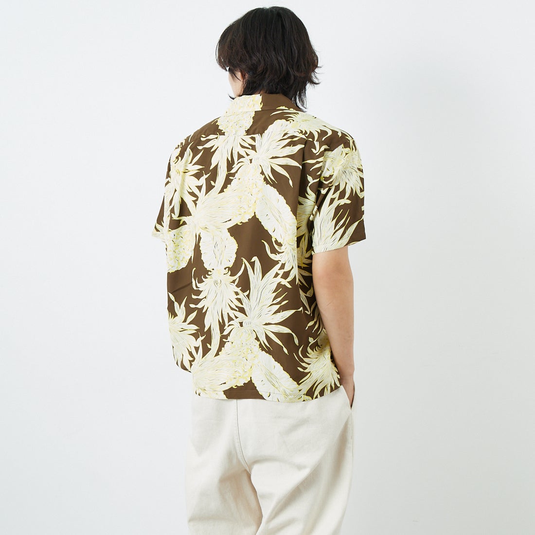 SUN SURF [サンサーフ] レーヨンハワイアンシャツ [SS39413] 138 BROWN&&モデル身長：179cm 着用サイズ：M&&