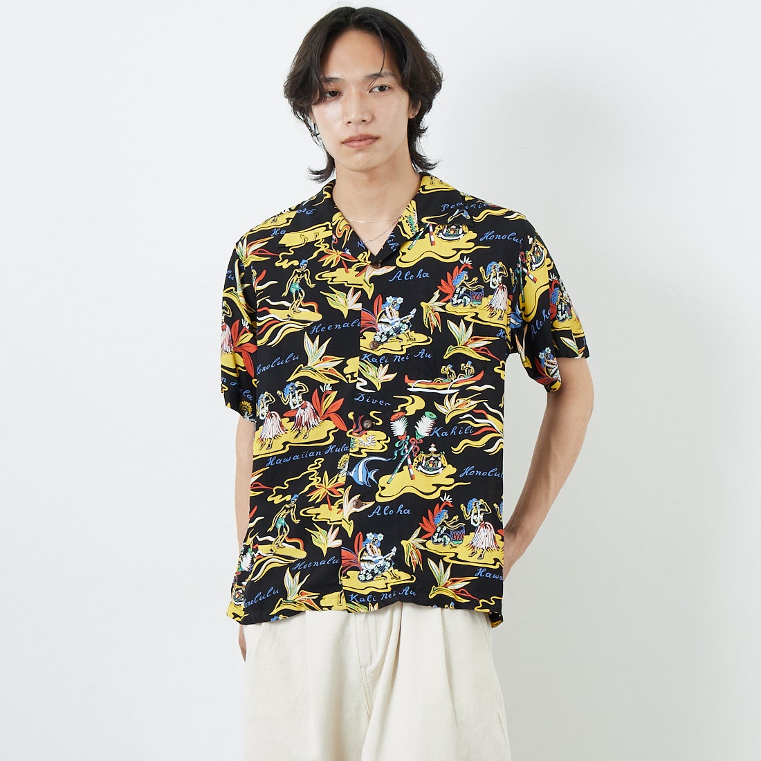 SUN SURF [サンサーフ] レーヨンハワイアンシャツ [SS39411] 119 BLACK &&モデル身長：179cm 着用サイズ：M&&