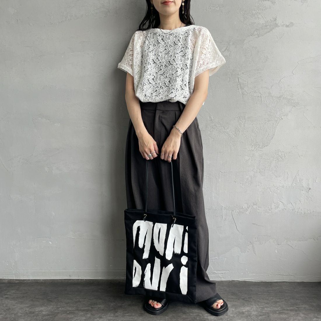 soil [ソイル] チュールレースフレンチスリーブスモック [NSL25052] 9000 WHT &&モデル身長：160cm 着用サイズ：1&&