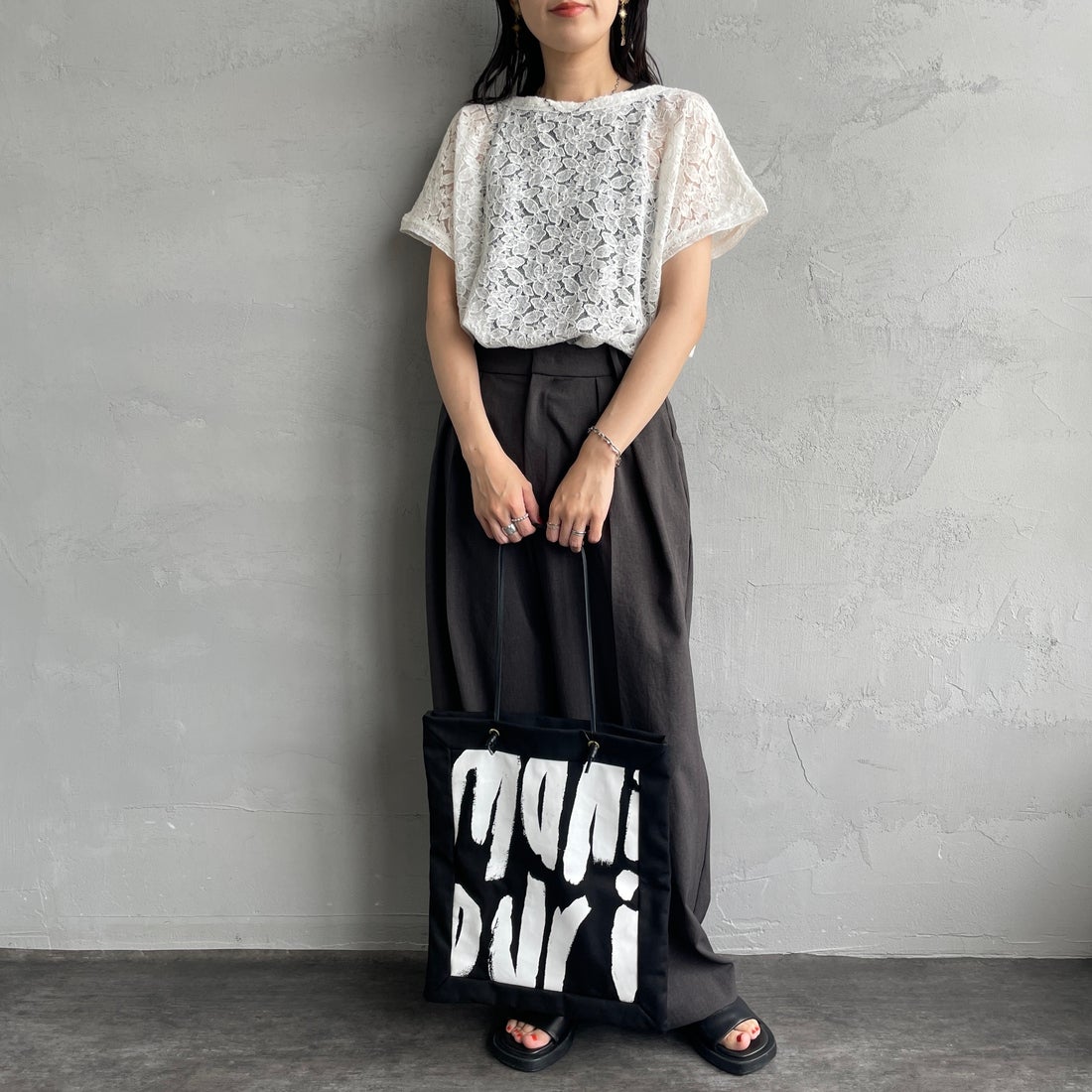 soil [ソイル] チュールレースフレンチスリーブスモック [NSL25052] 9000 WHT &&モデル身長：160cm 着用サイズ：1&&