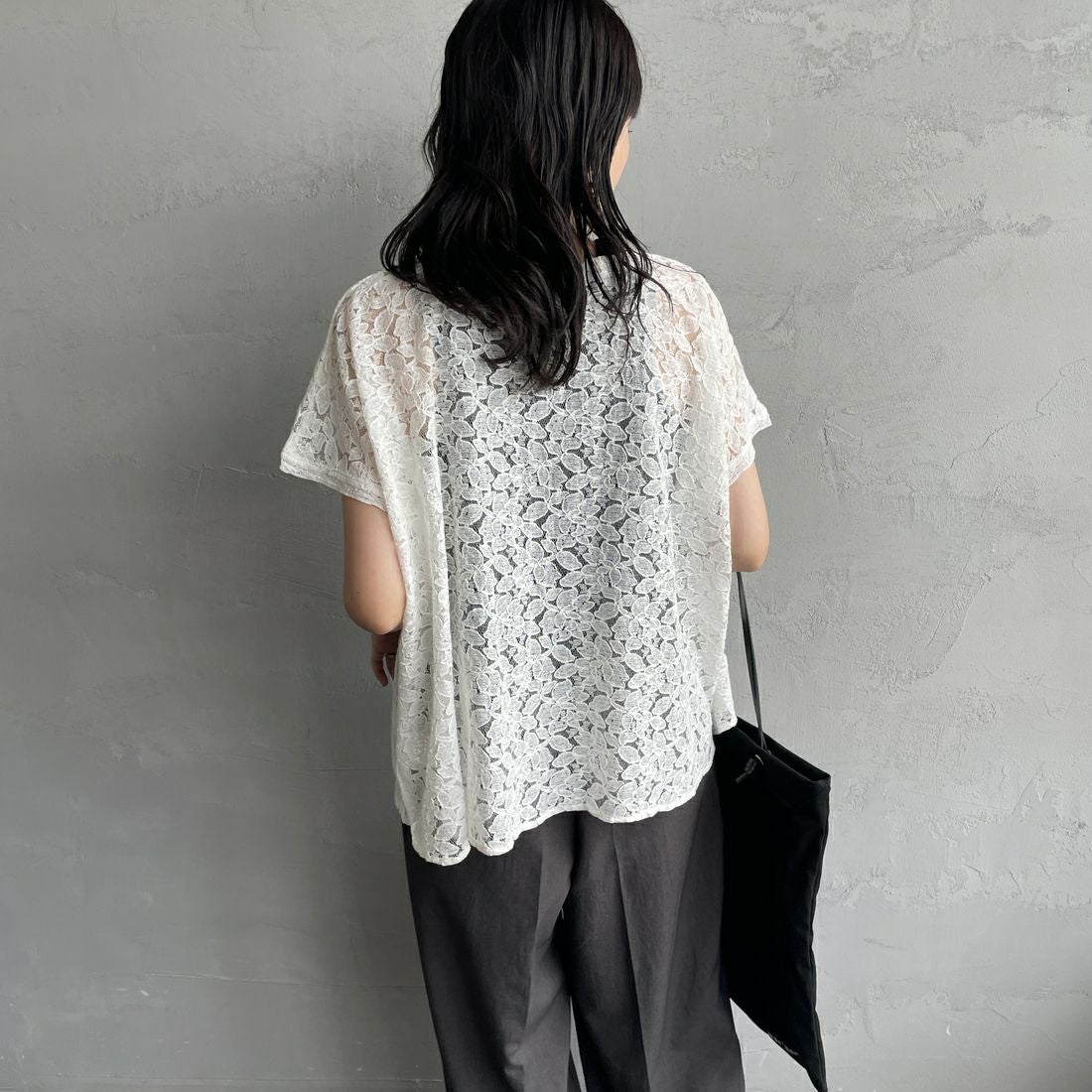 soil [ソイル] チュールレースフレンチスリーブスモック [NSL25052] 9000 WHT &&モデル身長：160cm 着用サイズ：1&&