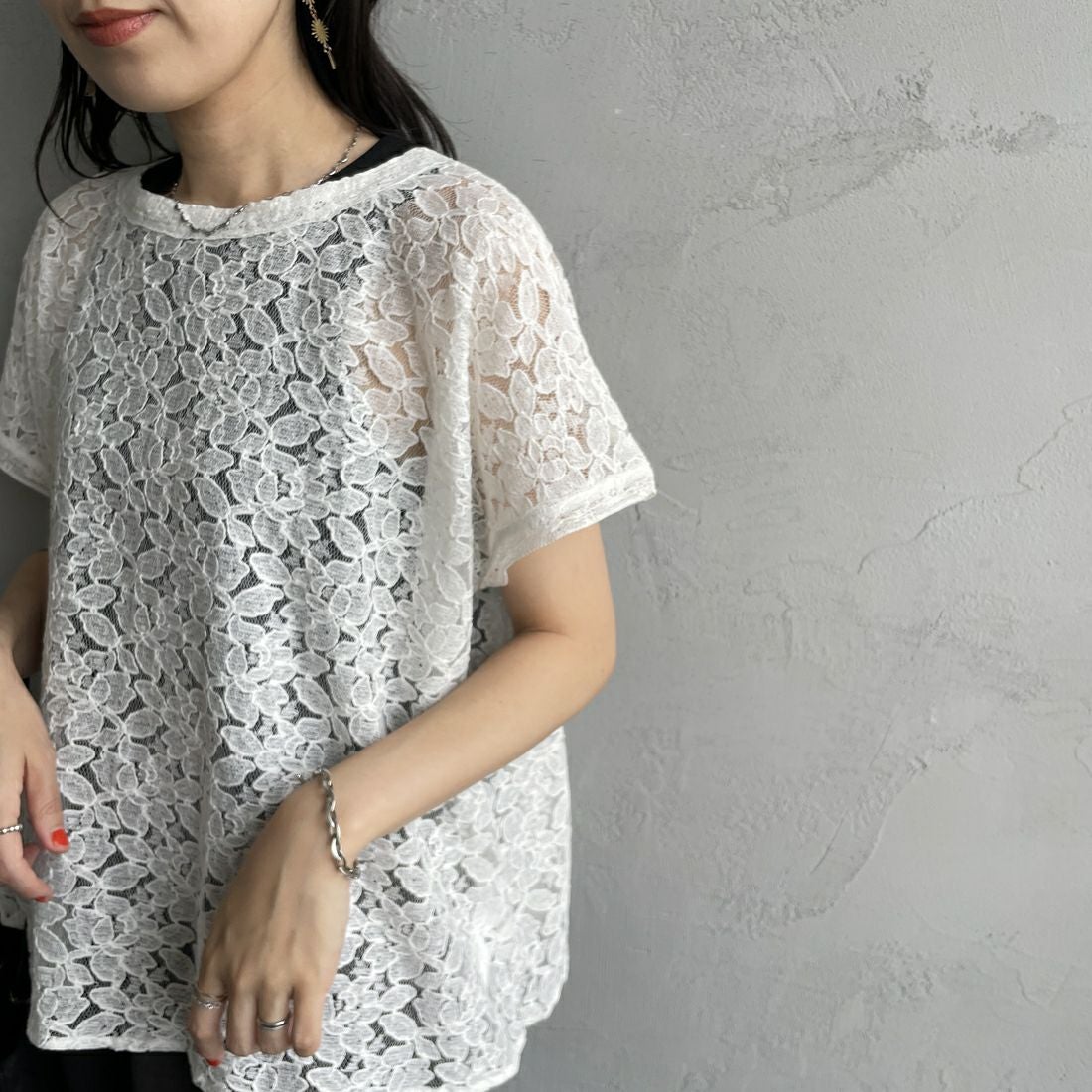 soil [ソイル] チュールレースフレンチスリーブスモック [NSL25052] 9000 WHT &&モデル身長：160cm 着用サイズ：1&&