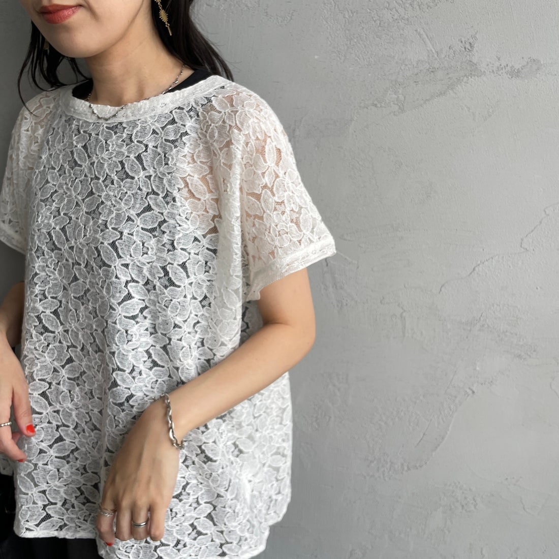 soil [ソイル] チュールレースフレンチスリーブスモック [NSL25052] 9000 WHT &&モデル身長：160cm 着用サイズ：1&&