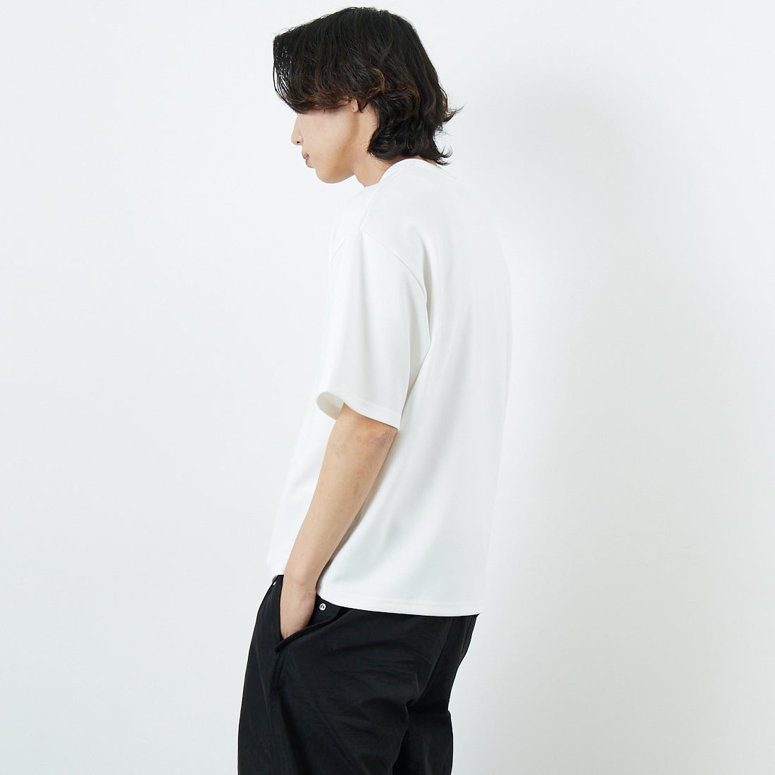 33Degrees [サーティースリーディグリーズ] 梨地刺繍Tシャツ [25140JF] C WHTﾄﾗ &&モデル身長：179cm 着用サイズ：M&&