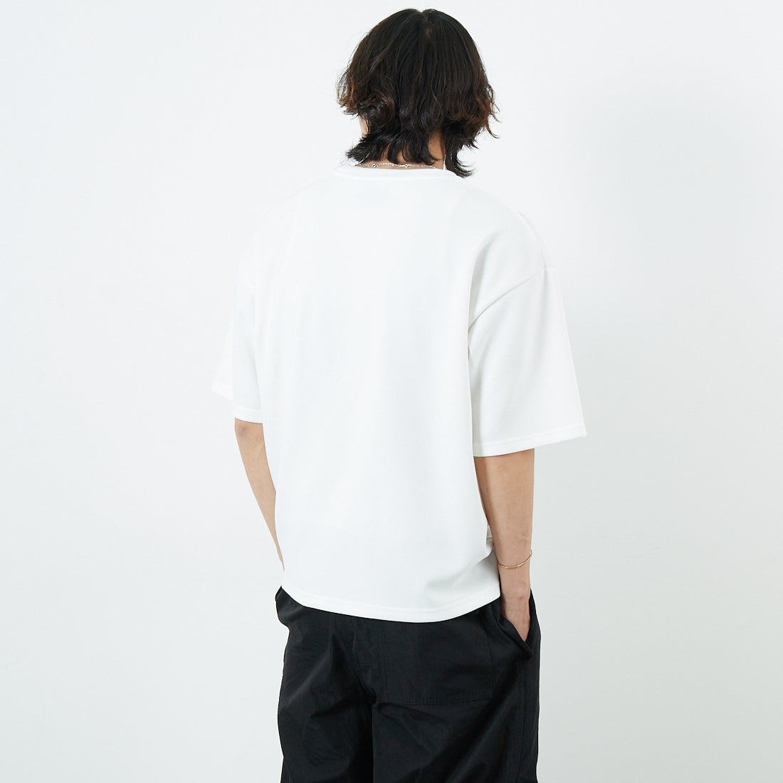 33Degrees [サーティースリーディグリーズ] 梨地刺繍Tシャツ [25140JF] C WHTﾄﾗ &&モデル身長：179cm 着用サイズ：M&&