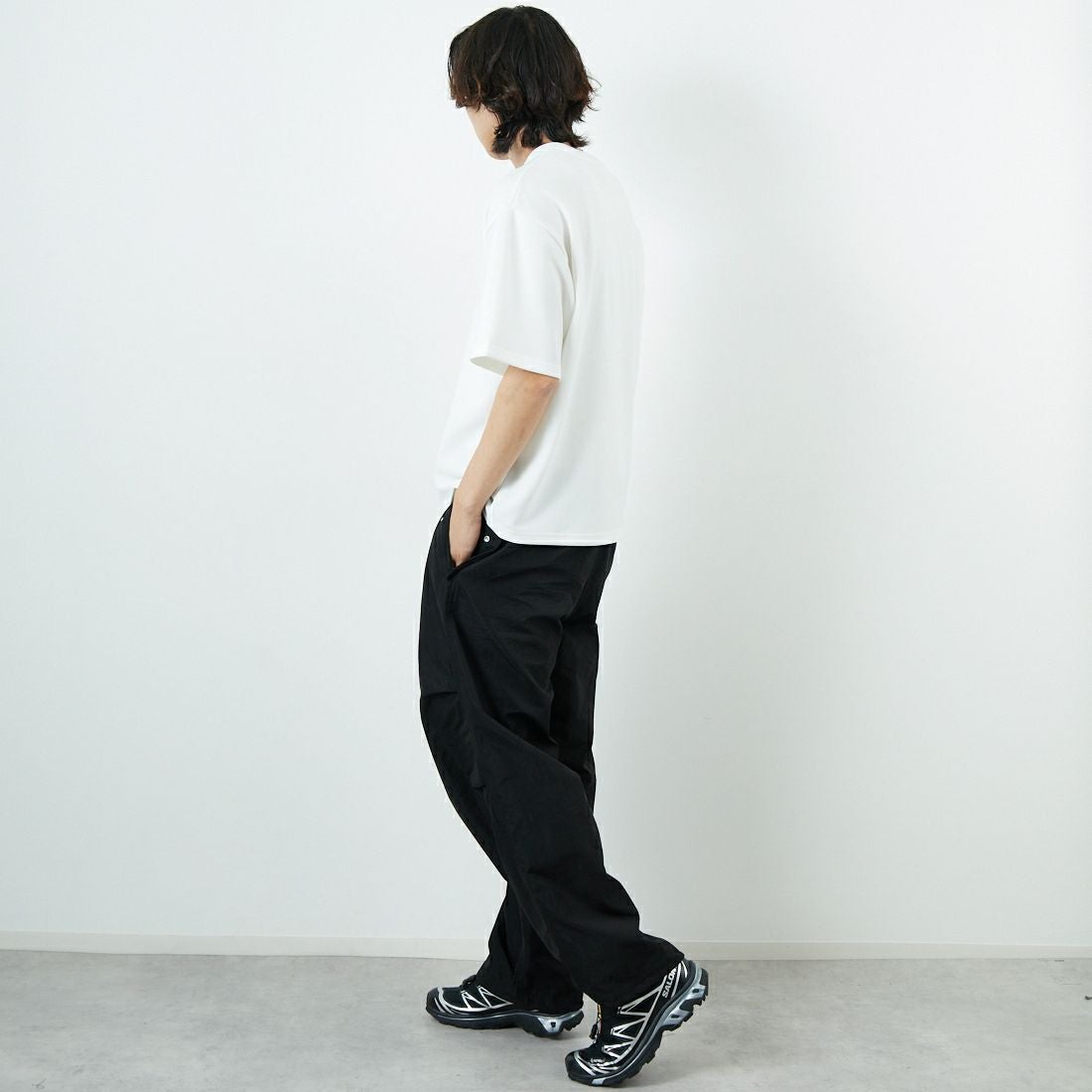 33Degrees [サーティースリーディグリーズ] 梨地刺繍Tシャツ [25140JF] C WHTﾄﾗ &&モデル身長：179cm 着用サイズ：M&&