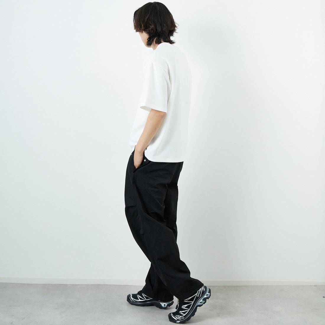 33Degrees [サーティースリーディグリーズ] 梨地刺繍Tシャツ [25140JF] C WHTﾄﾗ &&モデル身長：179cm 着用サイズ：M&&