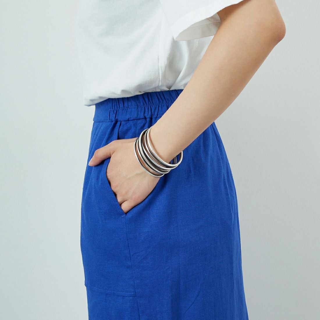 CLOCHE [クロシェ] ストレッチリネンタイトスカート [51286527] ﾌﾞﾙｰ &&モデル身長：160cm 着用サイズ：2&&