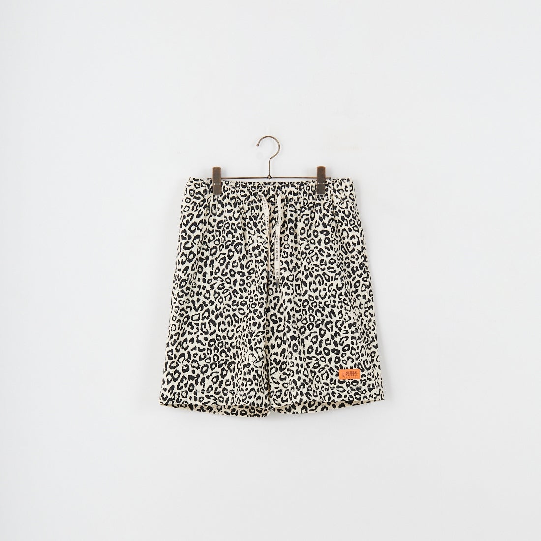 UNIVERSAL OVERALL [ユニバーサルオーバーオール] 別注 シェフショートパンツ [U2511657IN-JF] LEOPAED WH