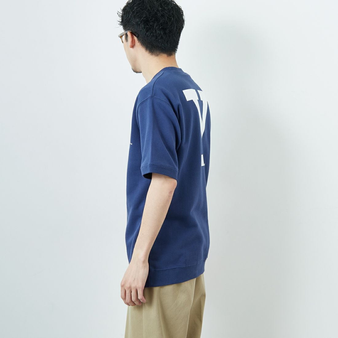 YALE [イェール] 別注 YALE カレッジロゴスウェットTシャツ [YA-01-JF] NAVY &&モデル身長：168cm 着用サイズ：M&&