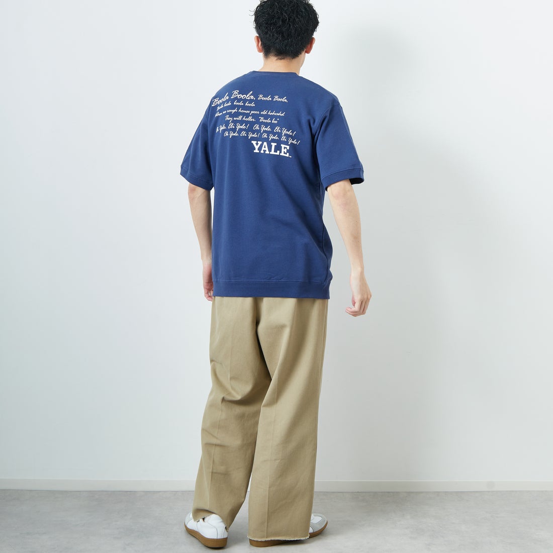 YALE [イェール] 別注 YALEロゴ バックプリントスウェットTシャツ [YA-02-JF] NAVY &&モデル身長：168cm 着用サイズ：M&&