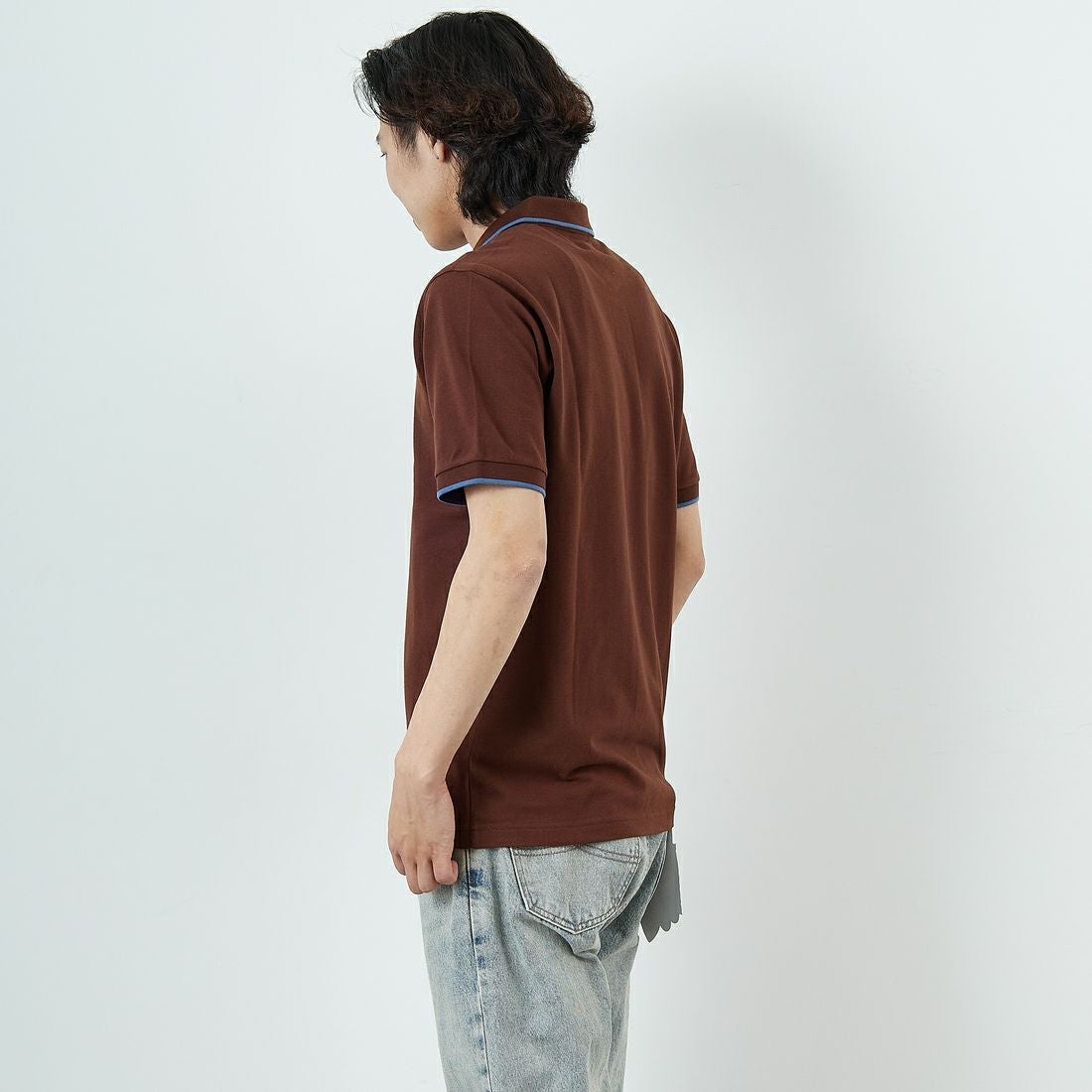 THE FOX [ザフォックス] 別注 ワンポイントロゴ ティップラインポロシャツ [JFU25SS-09-JF] BRWN/BLU &&モデル身長：179cm 着用サイズ：L&&
