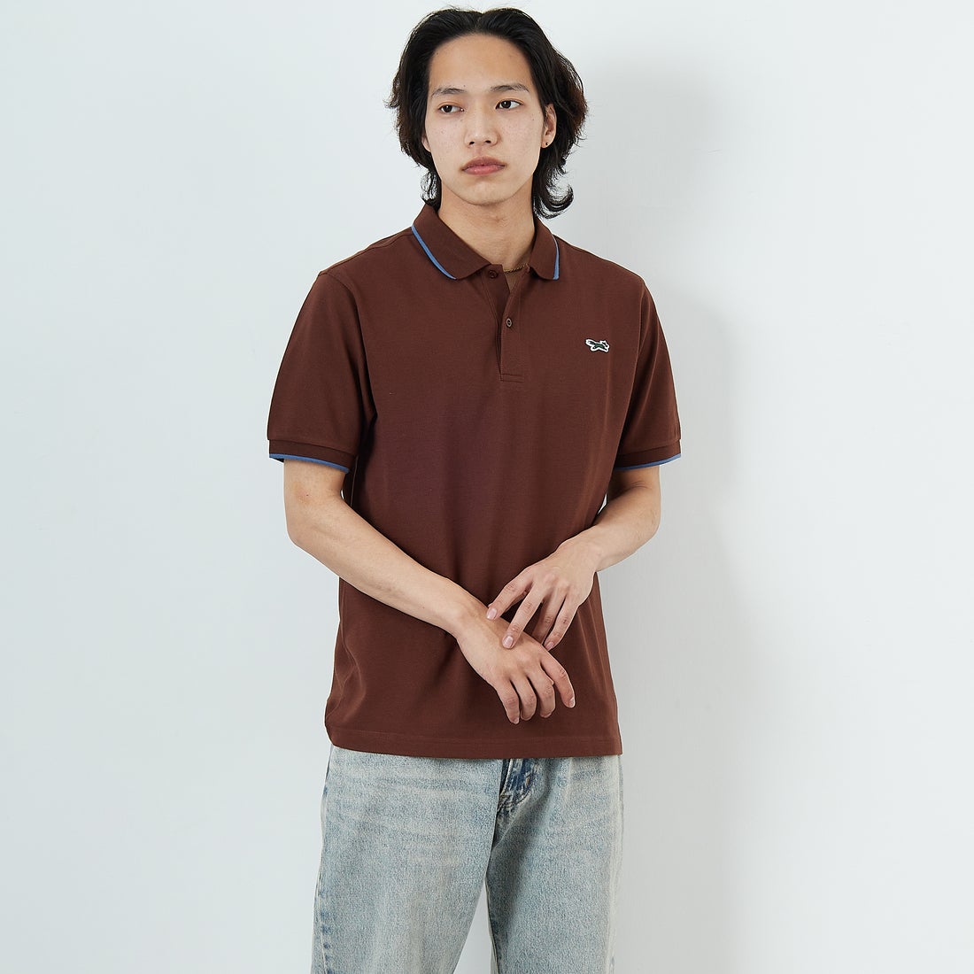THE FOX [ザフォックス] 別注 ワンポイントロゴ ティップラインポロシャツ [JFU25SS-09-JF] BRWN/BLU &&モデル身長：179cm 着用サイズ：L&&