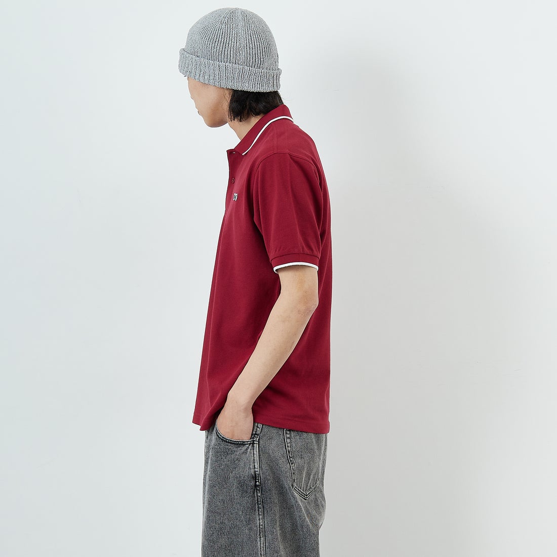 THE FOX [ザフォックス] 別注 ワンポイントロゴ ティップラインポロシャツ [JFU25SS-09-JF] BUR/WHT &&モデル身長：179cm 着用サイズ：XL&&