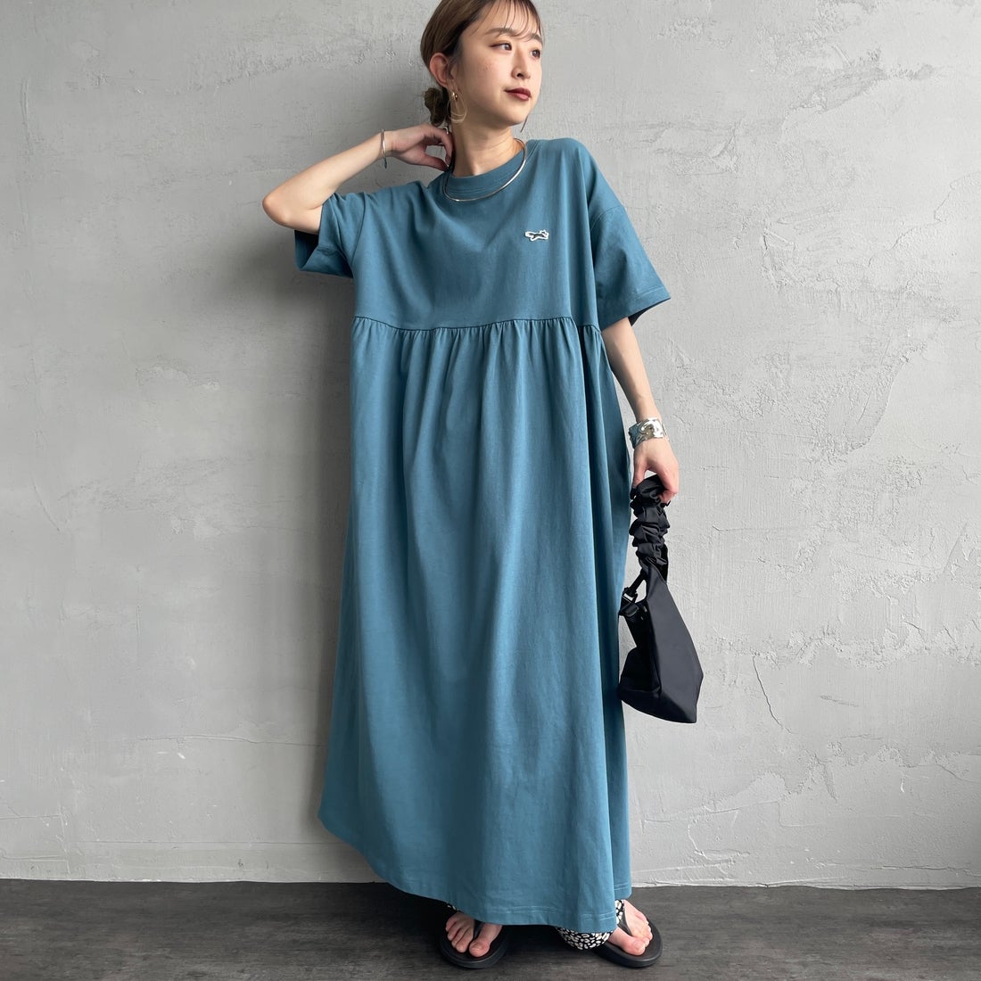 THE FOX [ザフォックス] 別注 ウエスト切替 マキシ丈ギャザーワンピース [JFL25SS-07-JF] ﾌﾞﾙｰ &&モデル身長：150cm 着用サイズ：S&&