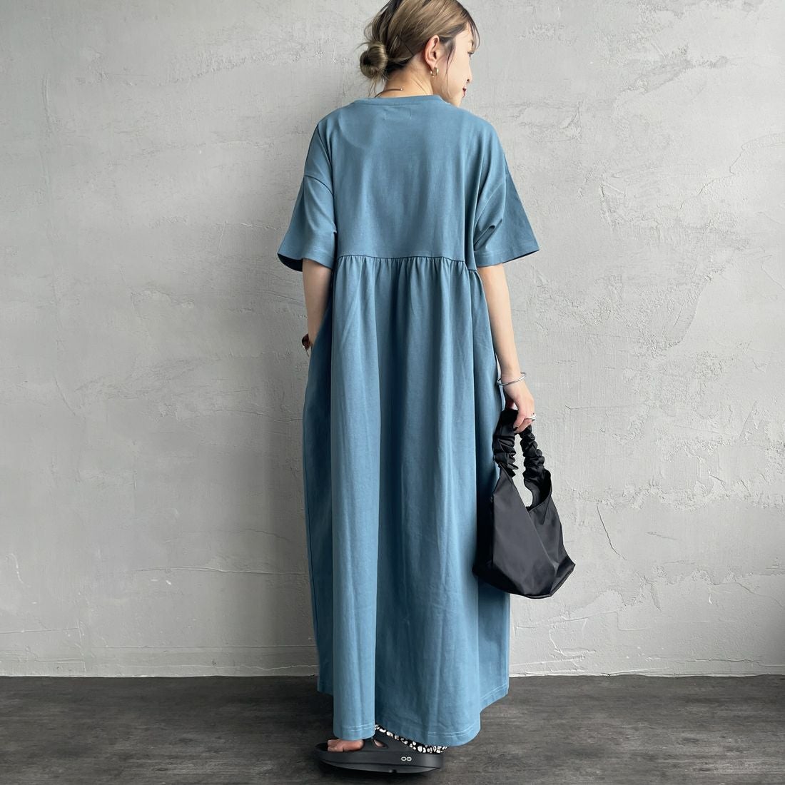 THE FOX [ザフォックス] 別注 ウエスト切替 マキシ丈ギャザーワンピース [JFL25SS-07-JF] ﾌﾞﾙｰ &&モデル身長：150cm 着用サイズ：S&&