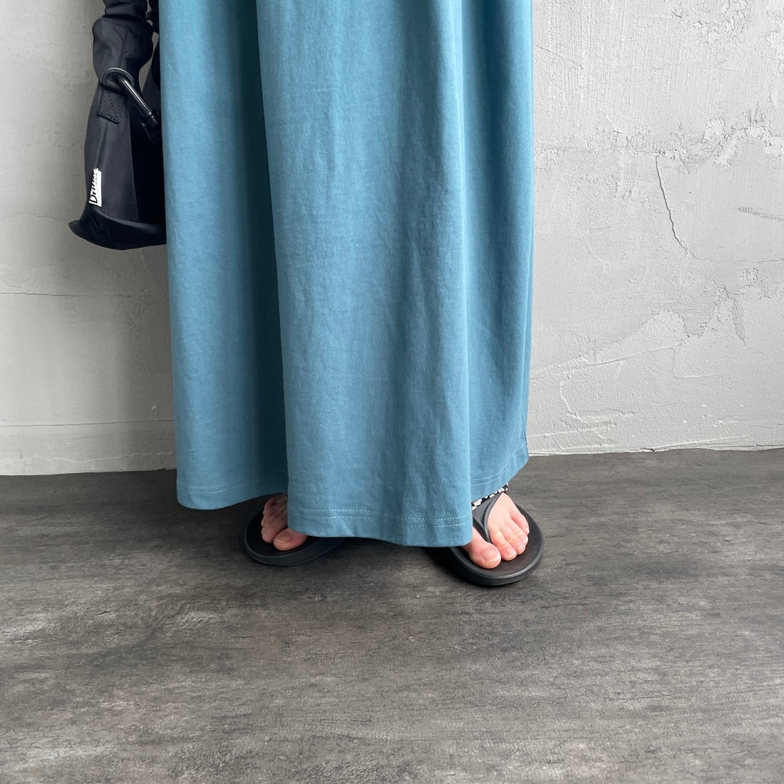 THE FOX [ザフォックス] 別注 ウエスト切替 マキシ丈ギャザーワンピース [JFL25SS-07-JF] ﾌﾞﾙｰ &&モデル身長：150cm 着用サイズ：S&&