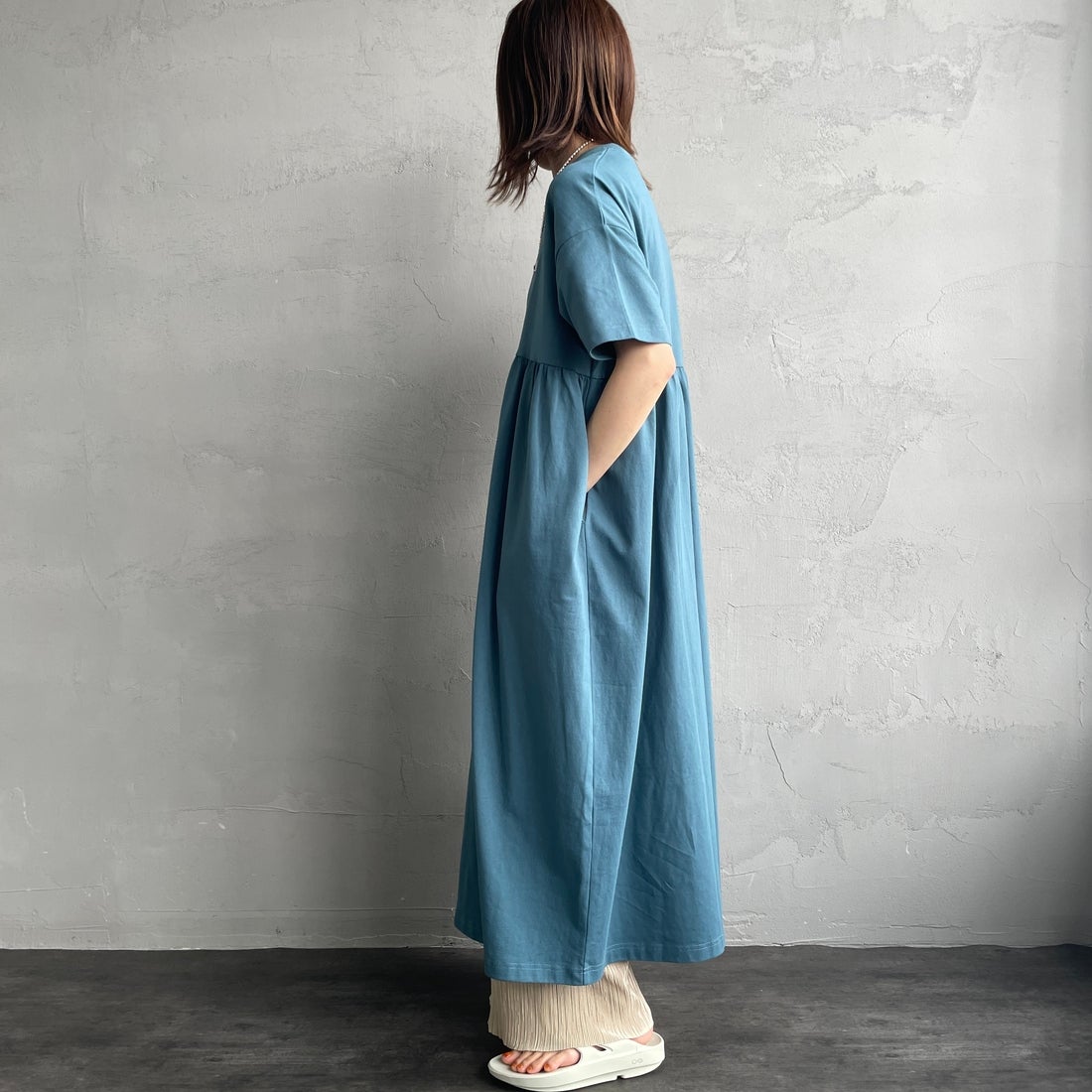 THE FOX [ザフォックス] 別注 ウエスト切替 マキシ丈ギャザーワンピース [JFL25SS-07-JF] ﾌﾞﾙｰ &&モデル身長：158cm 着用サイズ：S&&