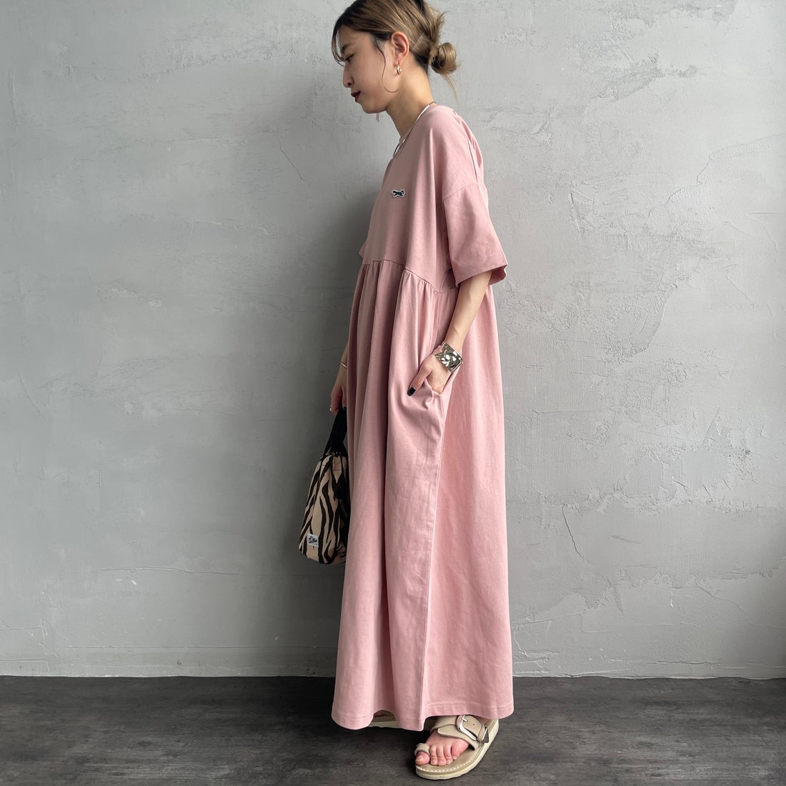 THE FOX [ザフォックス] 別注 ウエスト切替 マキシ丈ギャザーワンピース [JFL25SS-07-JF] ﾋﾟﾝｸ &&モデル身長：150cm 着用サイズ：S&&