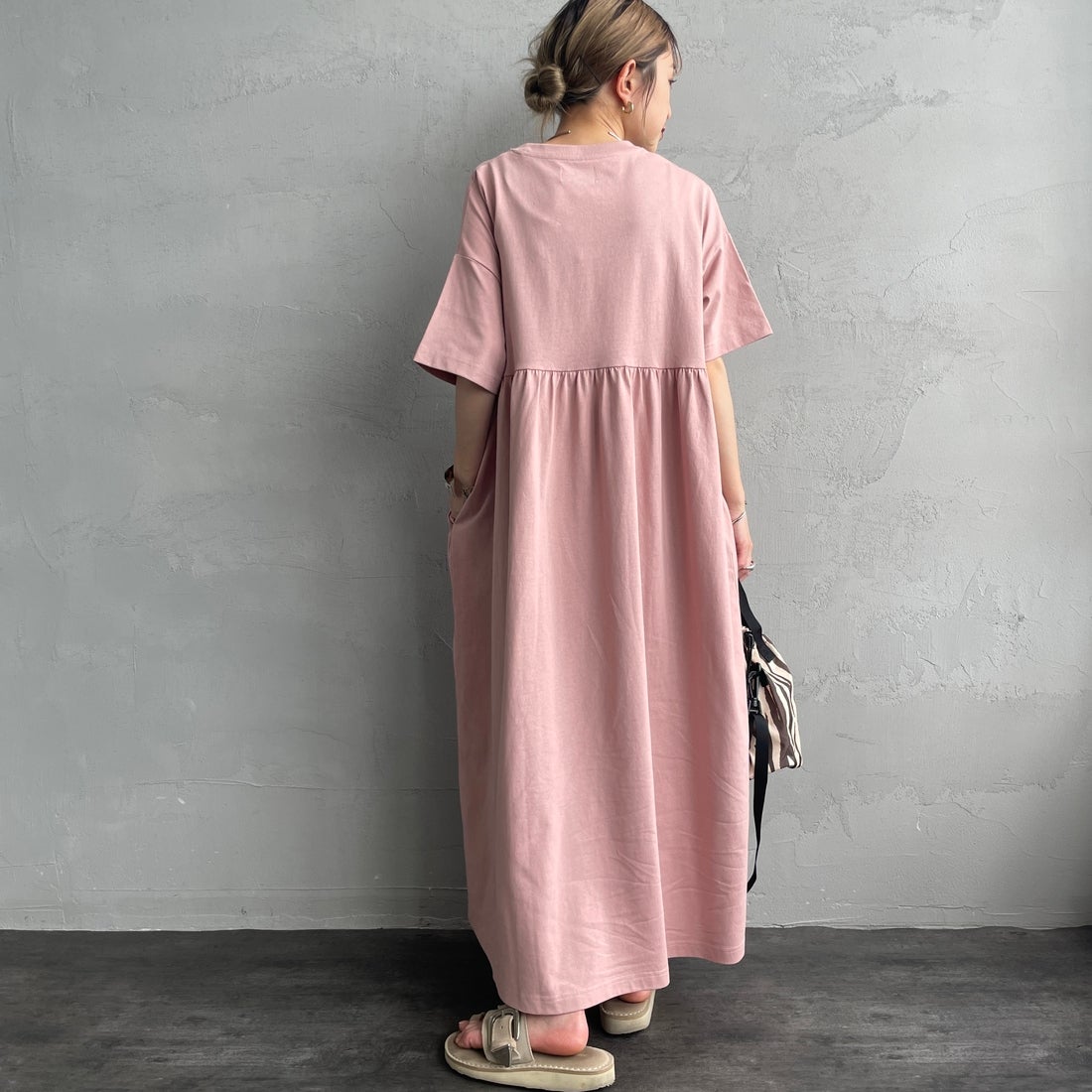 THE FOX [ザフォックス] 別注 ウエスト切替 マキシ丈ギャザーワンピース [JFL25SS-07-JF] ﾋﾟﾝｸ &&モデル身長：150cm 着用サイズ：S&&