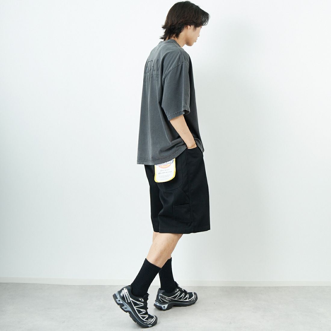SEDAN ALL-PURPOSE [セダン オールパーパス] ガーメントダイショートスリーブTシャツ [SD25S-CT09] CHARCOAL &&モデル身長：179cm 着用サイズ：M&&