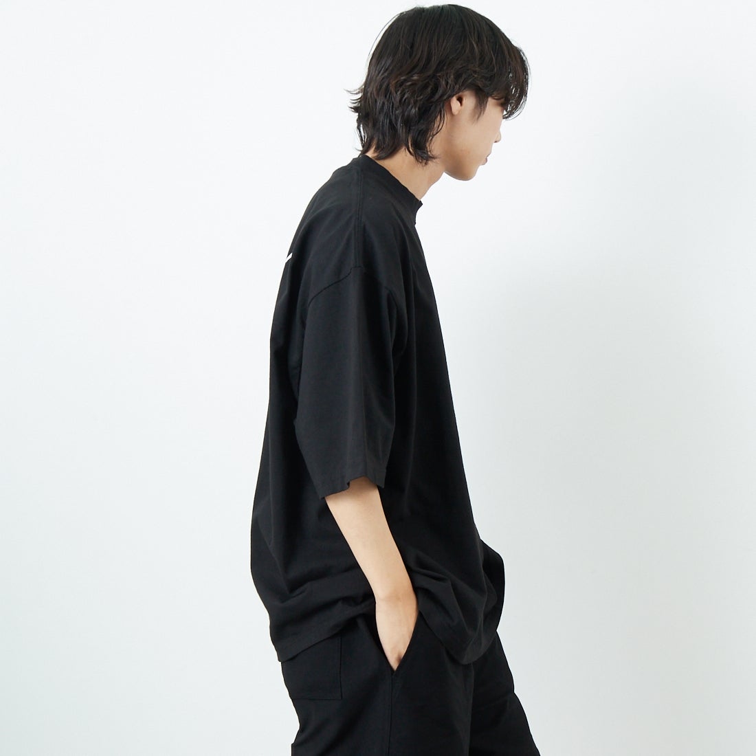 SEDAN ALL-PURPOSE [セダン オールパーパス] ガーメントダイショートスリーブTシャツ [SD25S-CT09]BLACK &&モデル身長：179cm 着用サイズ：L&&