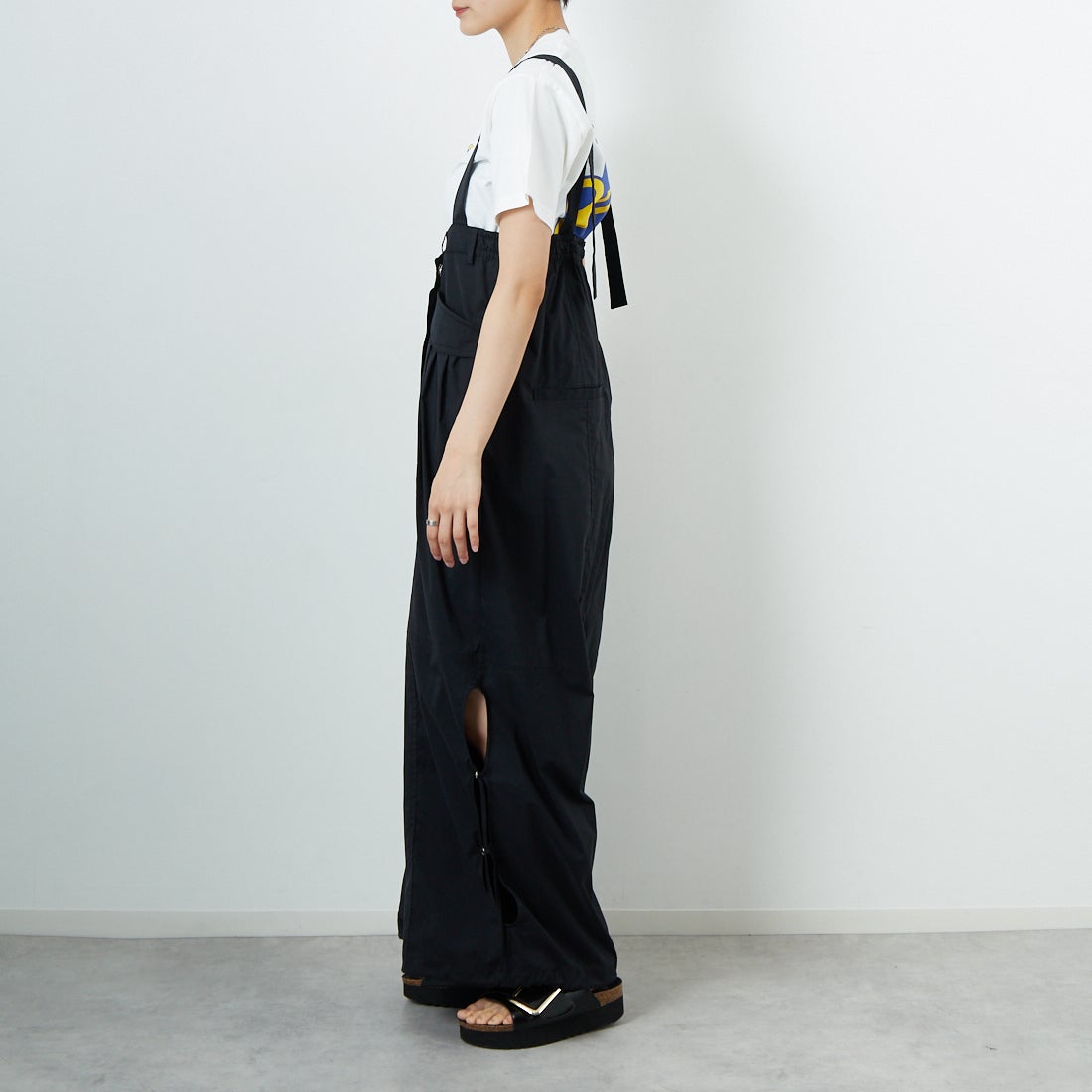 MAISON SPECIAL [メゾンスペシャル] 2WAYサスペンダーパラシュートパンツ [21251265808] BLK &&モデル身長：160cm 着用サイズ：36&&