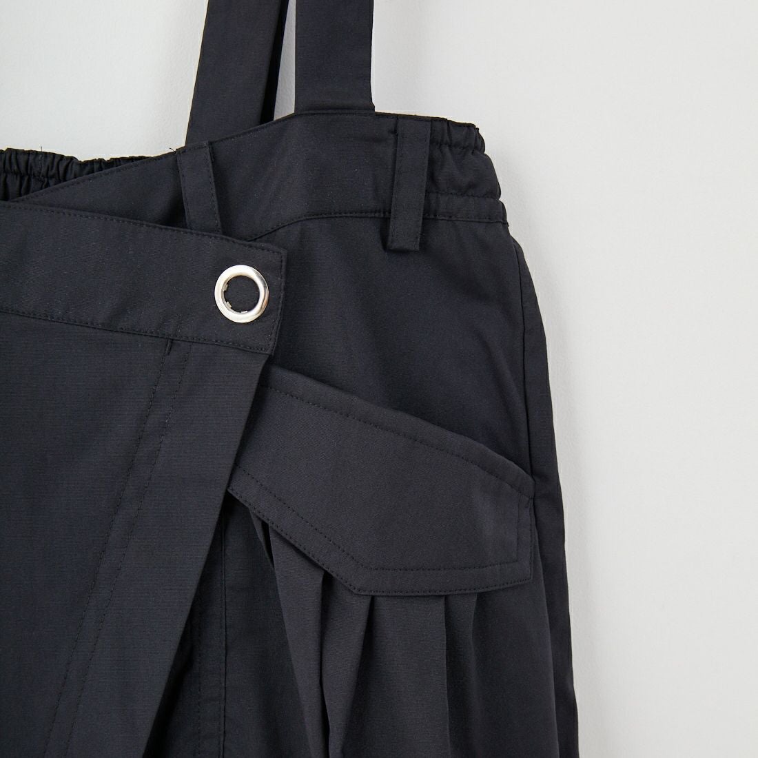 MAISON SPECIAL [メゾンスペシャル] 2WAYサスペンダーパラシュートパンツ [21251265808] BLK