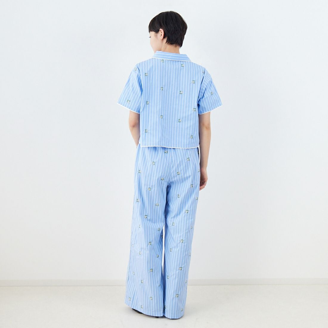 MAISON SPECIAL [メゾンスペシャル] パジャマシャツ [21251315711] BLU &&モデル身長：160cm 着用サイズ：F&&