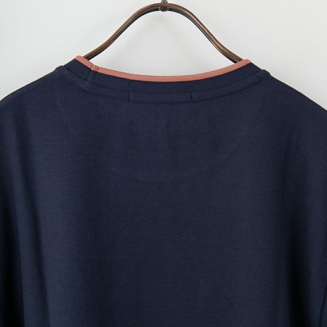 FRED PERRY [フレッドペリー] ティップライン ワンポイントロゴ刺繍クレープピケTシャツ [M8585] 795 NAVY